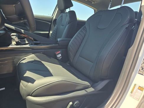 New 2026 Hyundai Elantra Limited FWD image 24