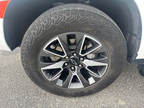 Used 2023 Chevrolet Tahoe Z71 AWD/4WD image 16