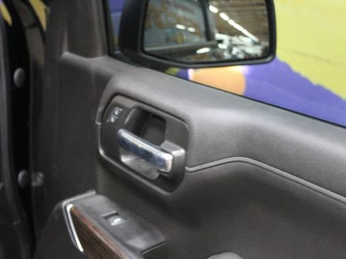 Used 2020 GMC Sierra 1500 Elevation w/ Elevation Value Package AWD/4WD image 11
