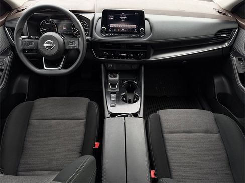 Used 2023 Nissan Rogue SV image 11