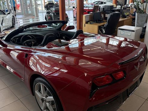 Used 2015 Chevrolet Corvette Stingray Convertible RWD image 21