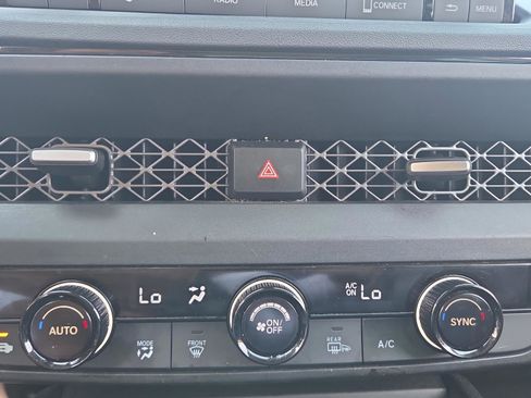 Used 2023 Honda Accord EX image 31