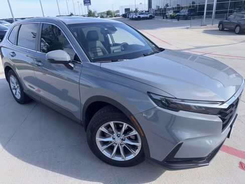 Used 2025 Honda CR-V EX-L image 2
