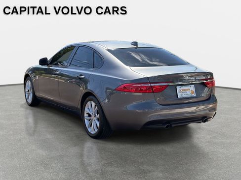 Used 2018 Jaguar XF Premium RWD image 7