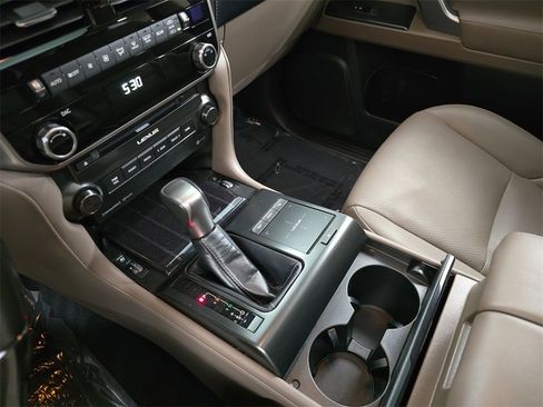 Certified 2023 Lexus GX 460 Premium w/ Premium Package image 24