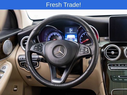 Used 2018 Mercedes-Benz GLC 300 4MATIC image 9