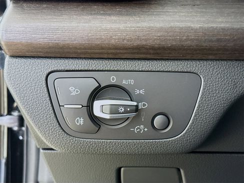 Certified 2024 Audi Q5 2.0T Premium w/ Convenience Package image 10