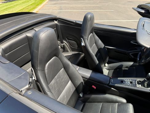 Used 2014 Porsche 911 Carrera 4S AWD/4WD image 4