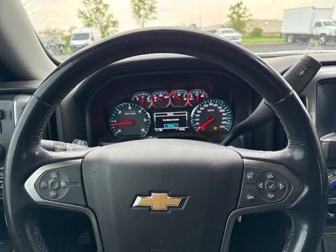 Used 2018 Chevrolet Silverado 1500 LT w/ Redline Edition AWD/4WD image 10