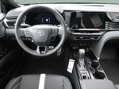 New 2026 Toyota Camry SE FWD image 31