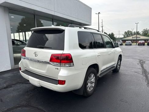 Used 2016 Toyota Land Cruiser AWD/4WD image 10