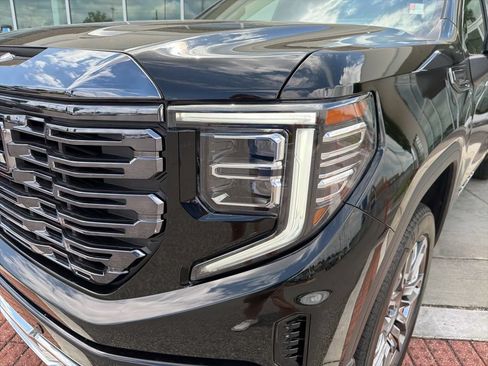 Used 2024 GMC Sierra 1500 Denali Ultimate AWD/4WD image 12