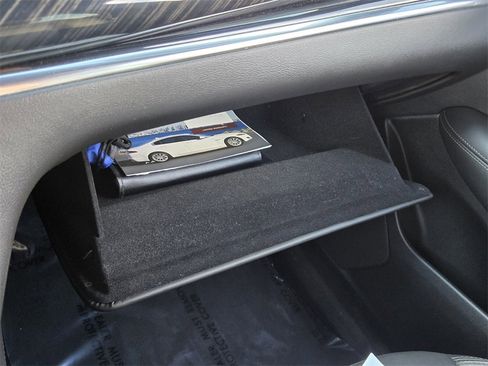 Used 2024 Cadillac XT6 Premium Luxury image 23