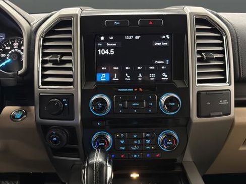 Used 2016 Ford F150 Lariat w/ Equipment Group 502A Luxury RWD image 13