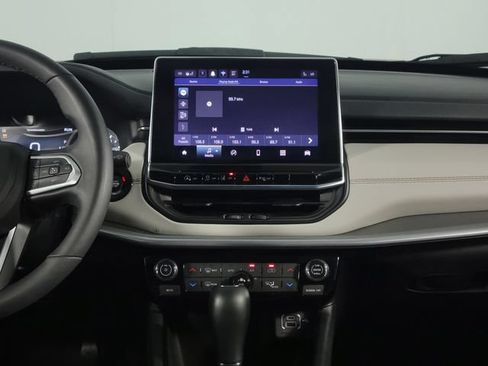 Used 2025 Jeep Compass Limited AWD/4WD image 21
