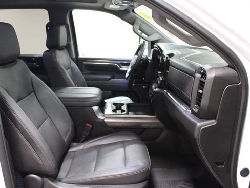 Used 2024 Chevrolet Silverado 2500 LTZ w/ LTZ Convenience Package AWD/4WD image 28