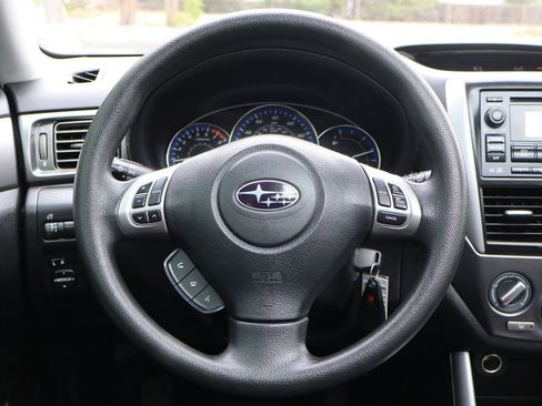 Used 2012 Subaru Forester 2.5X Premium w/ All-Weather Pkg AWD/4WD image 18