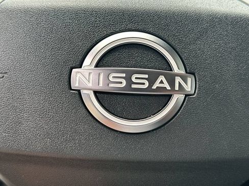 Used 2025 Nissan Murano SV FWD image 22
