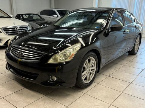 Used 2011 INFINITI G37 Journey image 3