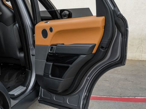 Used 2020 Land Rover Range Rover Sport SVR image 60