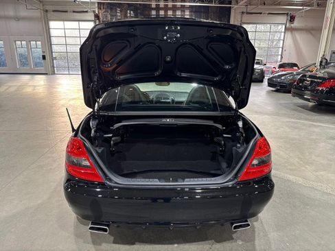 Used 2009 Mercedes-Benz SLK 300 image 12