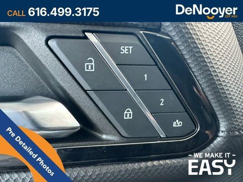 Used 2023 Chevrolet Silverado 1500 ZR2 w/ Technology Package image 35
