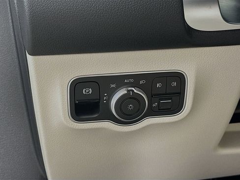 Certified 2026 Mercedes-Benz GLB 250 4MATIC image 10