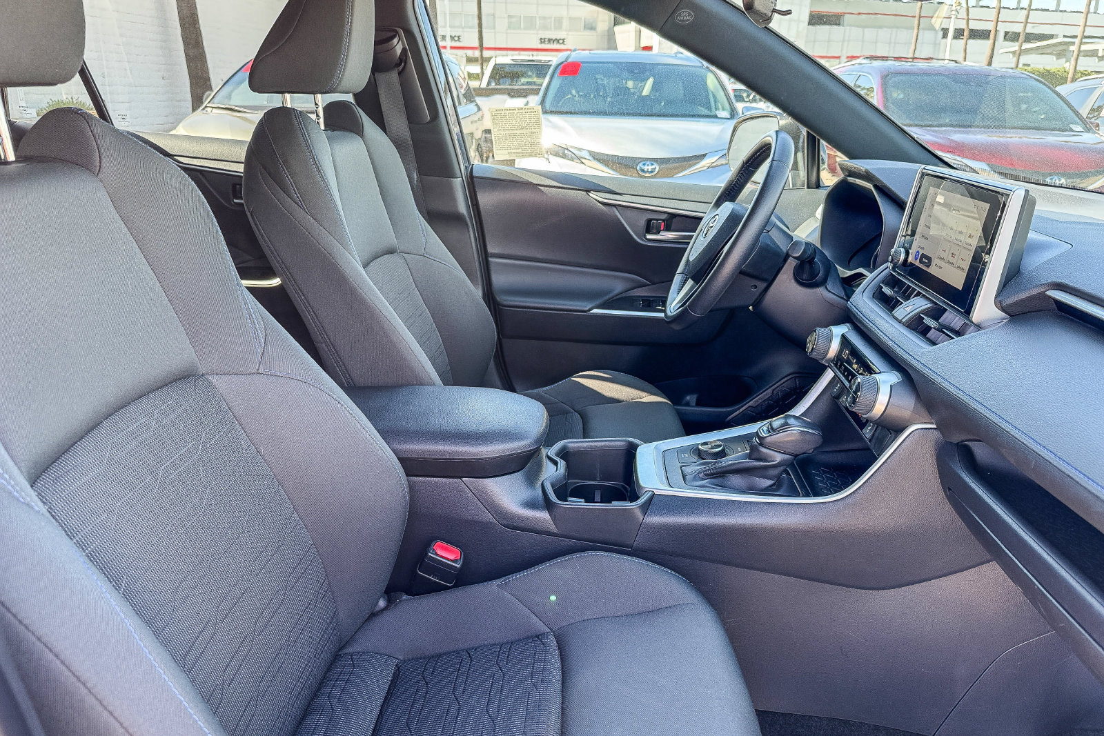 Certified 2025 Toyota RAV4 SE w/ Convenience Package AWD/4WD image 15