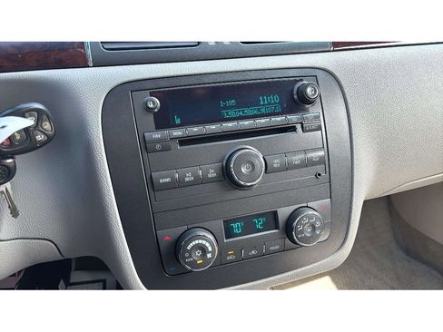 Used 2011 Buick Lucerne CXL w/ Driver Confidence Package image 16