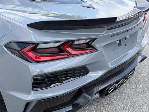 Used 2025 Chevrolet Corvette Z06 w/ Stealth Interior Trim Package RWD image 10