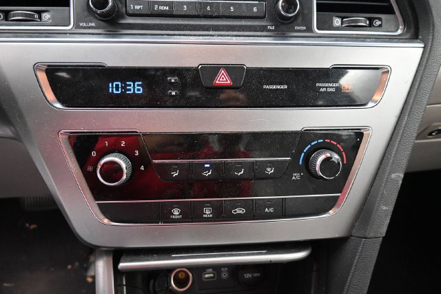 Used 2015 Hyundai Sonata SE FWD image 13
