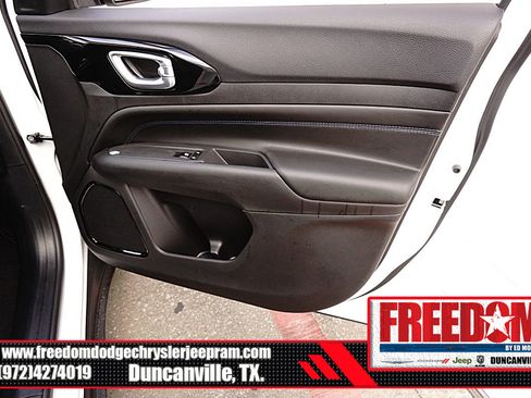 New 2026 Jeep Compass Latitude image 41