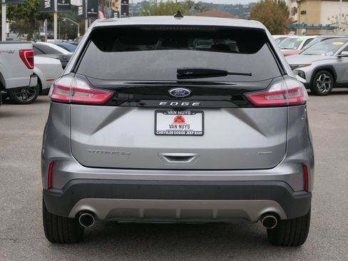 Used 2024 Ford Edge Titanium image 6