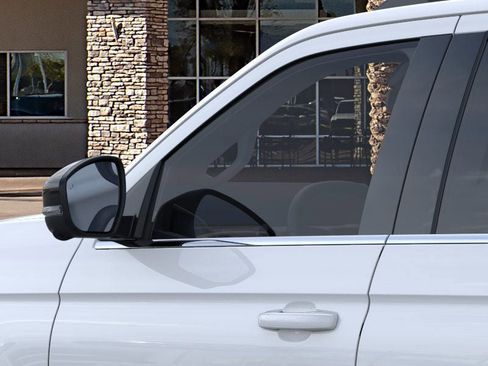 New 2025 Ford Expedition Active image 20