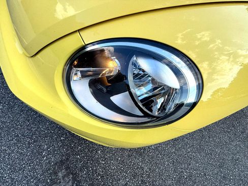 Used 2014 Volkswagen Beetle 1.8T image 25