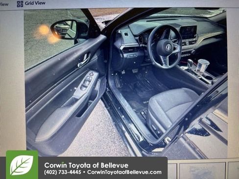 Used 2025 Nissan Altima 2.5 SV image 5