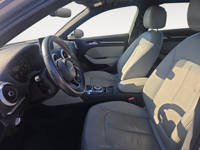 Used 2018 Audi A3 e-tron Prestige w/ Prestige Package FWD image 9