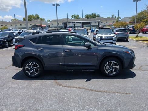 Used 2024 Subaru Crosstrek 2.0i Premium AWD/4WD image 5