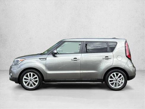 Used 2019 Kia Soul + FWD image 8