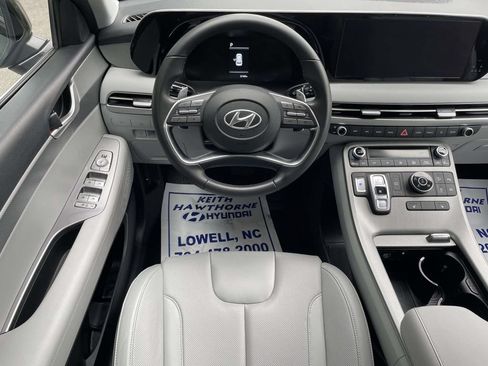 Used 2025 Hyundai Palisade SEL AWD/4WD image 13
