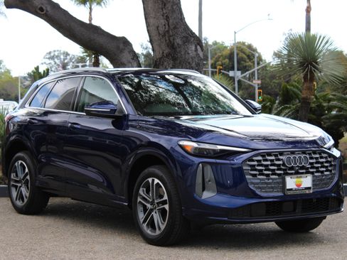 New 2025 Audi Q5 Premium Plus image 3