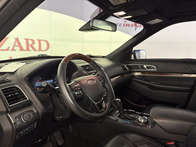 Used 2018 Ford Explorer Platinum AWD/4WD image 20
