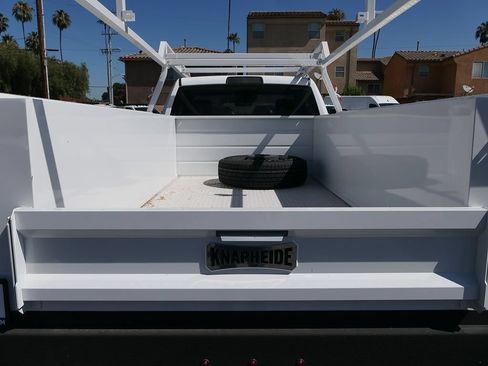 New 2025 RAM 5500 Tradesman AWD/4WD image 4