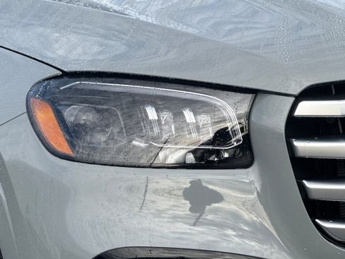 New 2026 Mercedes-Benz GLS 580 GLS 580 image 10