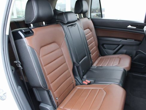 Certified 2021 Volkswagen Atlas SEL Premium image 27