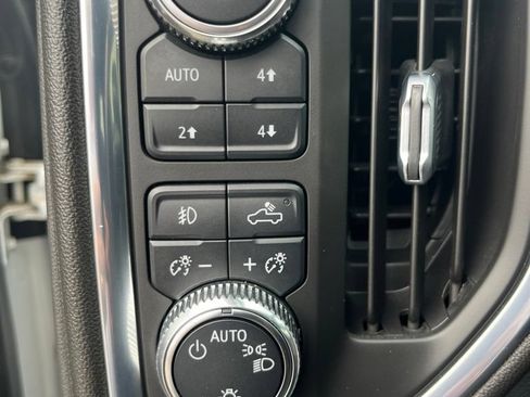 Used 2022 GMC Sierra 1500 Elevation AWD/4WD image 19