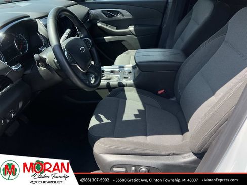 Certified 2023 Chevrolet Traverse LT FWD image 19