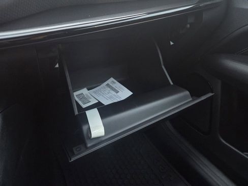 Used 2024 Jeep Compass Latitude w/ Sun and Sound Group image 23