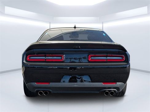 Used 2021 Dodge Challenger SRT Hellcat image 4