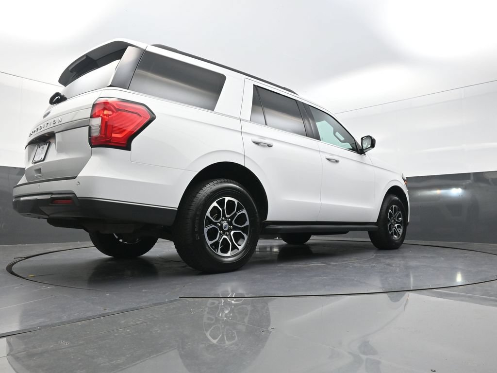 Used 2022 Ford Expedition XL AWD/4WD image 29